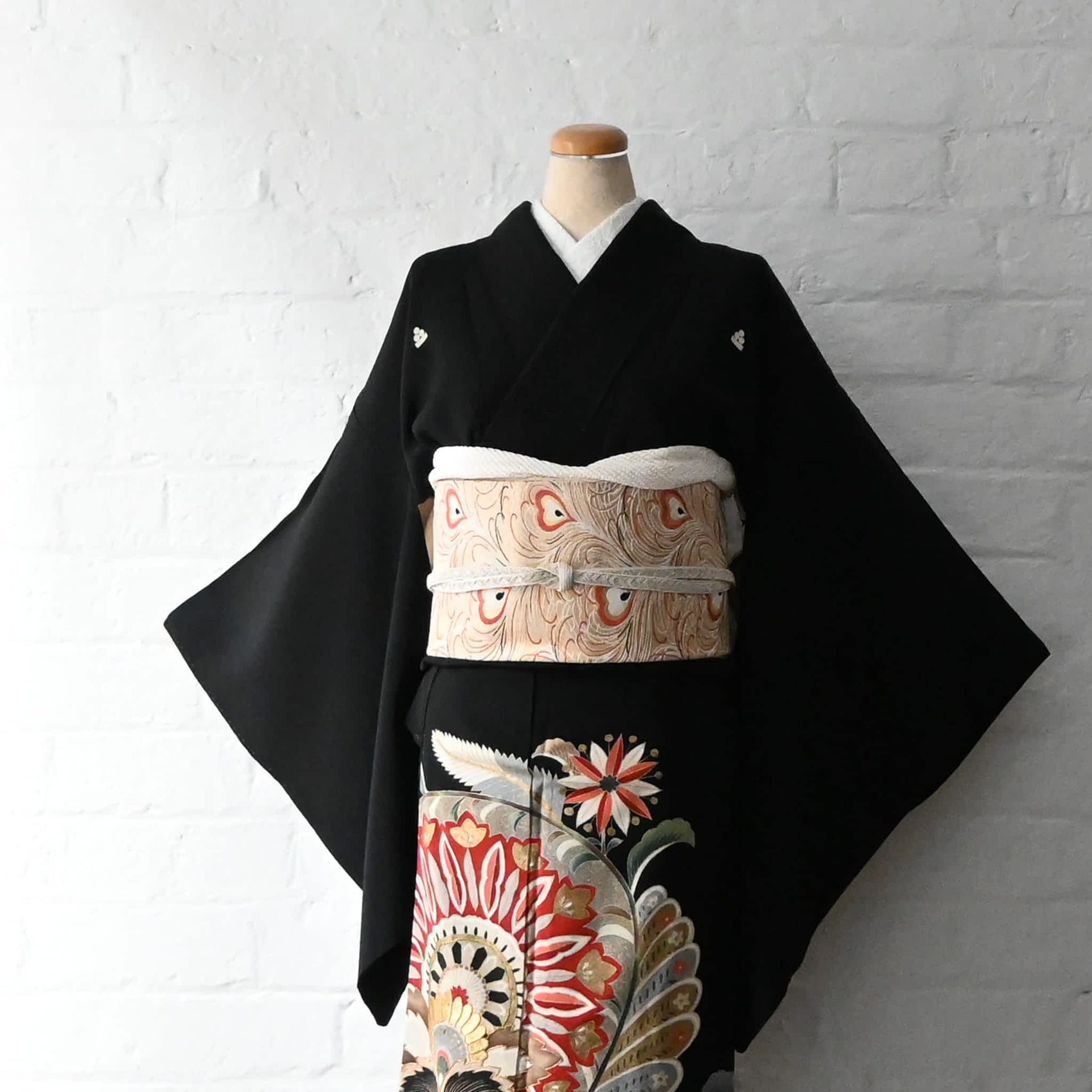 Vintage Women's Black Formal Kimono 'Tomesode'